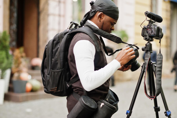 Spot TV, série, documentaire : quel format pour quel message ?